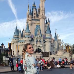 Meet your Posher, Taylor